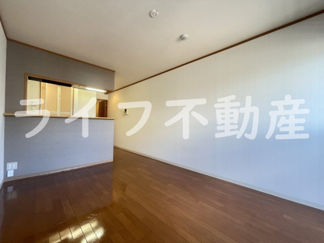 リュミエールイーストの内装|明るい室内です