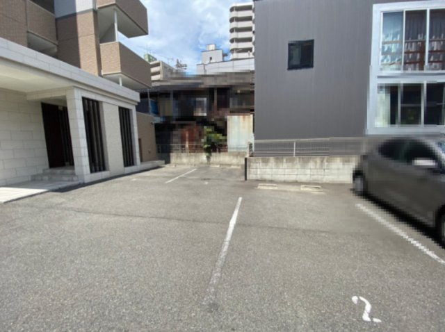 アスピラシオン名駅の駐車場|アスピラシオン名駅