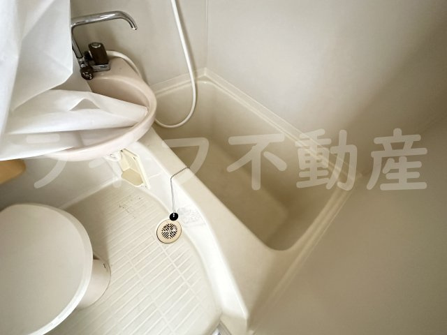 サンパレス布施の浴室|ゆったり過ごせるお風呂です