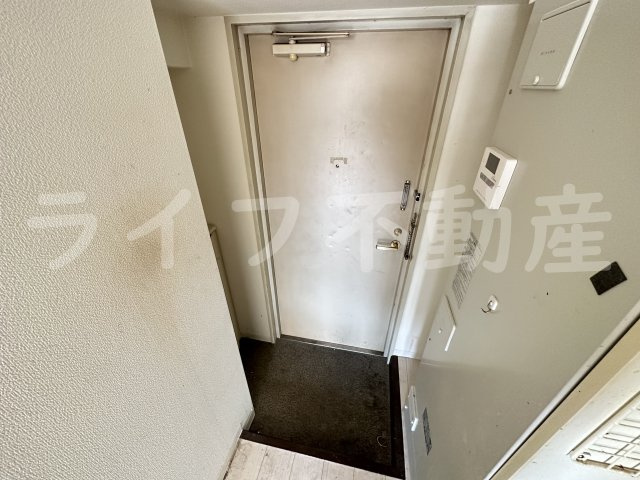 サンパレス布施の玄関|落ち着いた玄関です
