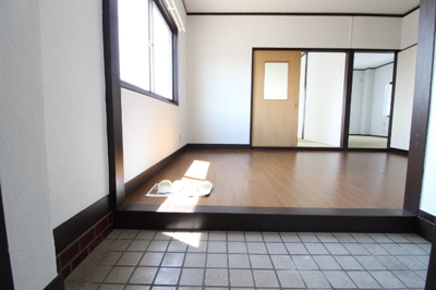 【玄関】 | プルシャン城南