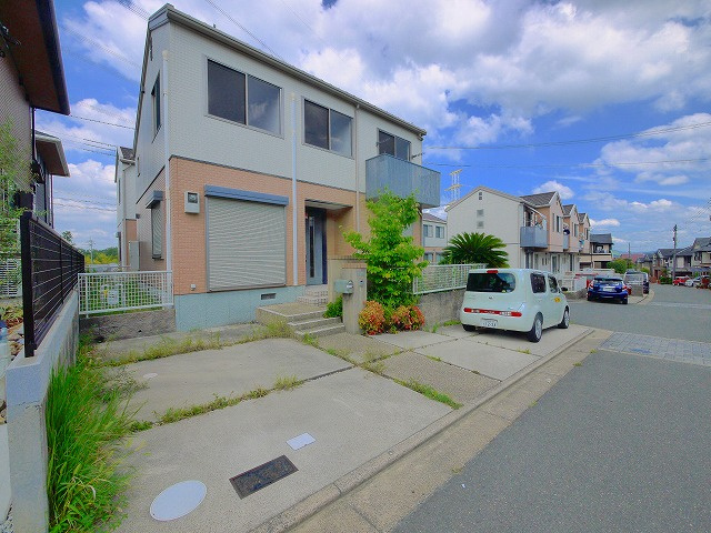 久保一戸建Bの駐車場