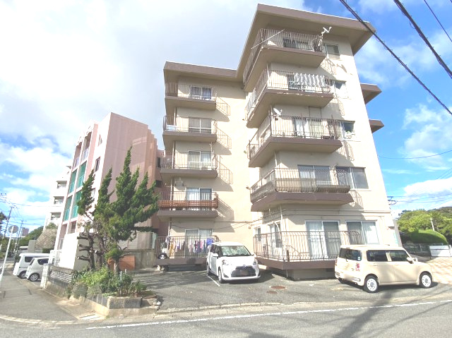 名島シーサイドヴィラの外観
