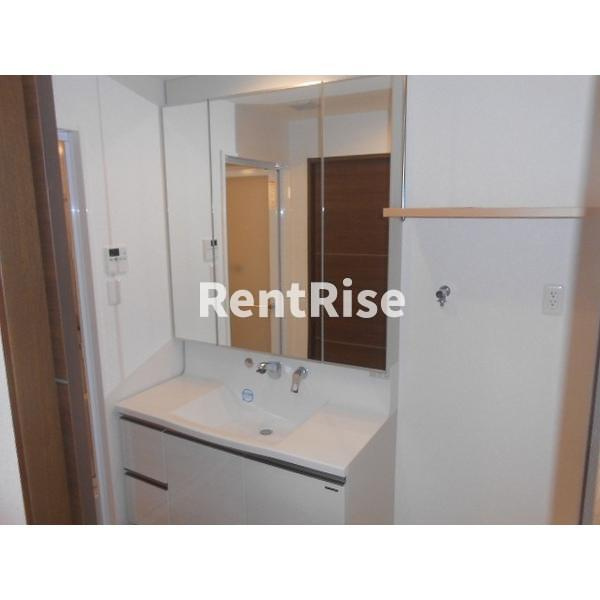 ラフィーヌ神山の洗面所