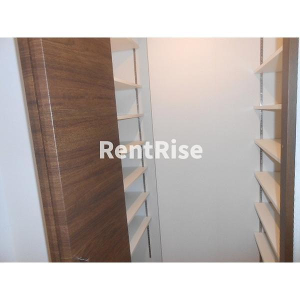 ラフィーヌ神山