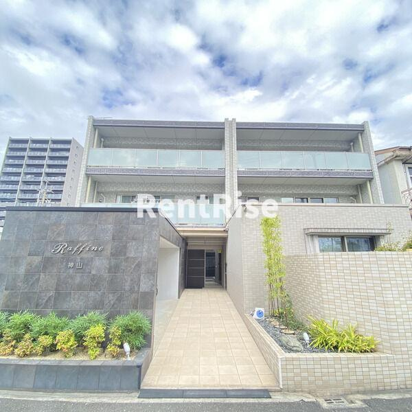 ラフィーヌ神山の外観