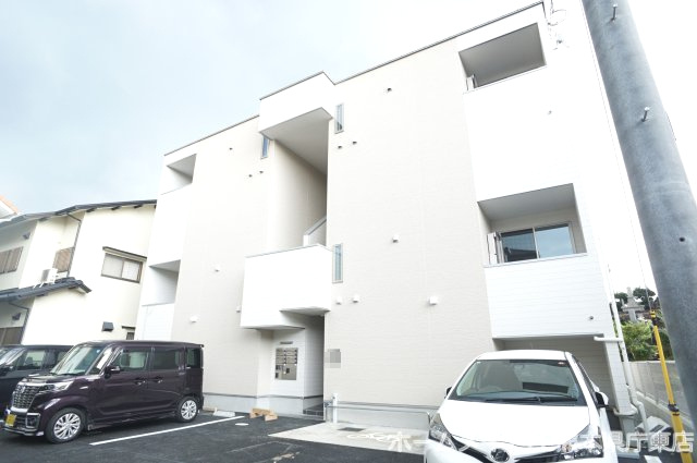 ADC帯山の外観