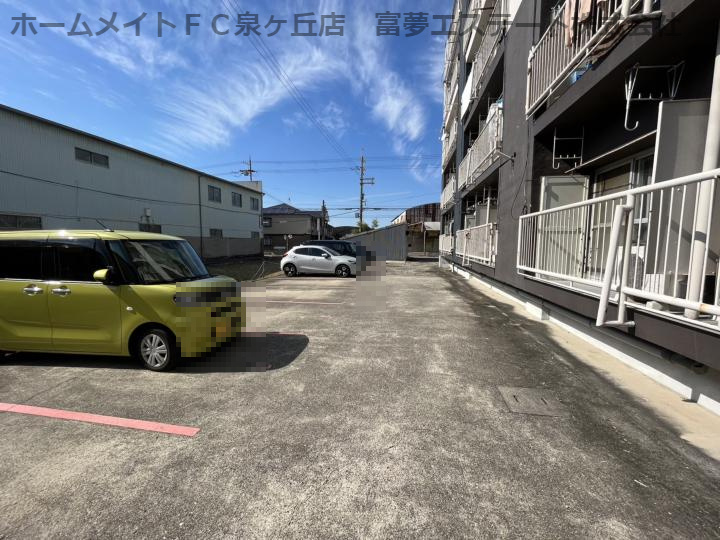 昭和町レジデンスの駐車場