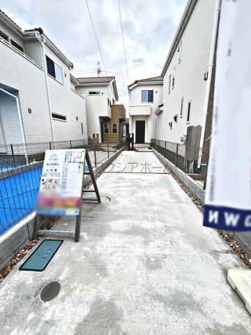 狭山市狭山・全4棟　新築未入居一戸建て　3号棟　の駐車場|車種にはよりますが、カースペース２台付き！