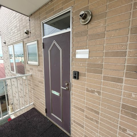 クレール・シャンブルの玄関