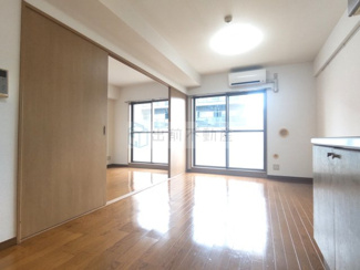 【居間・リビング】