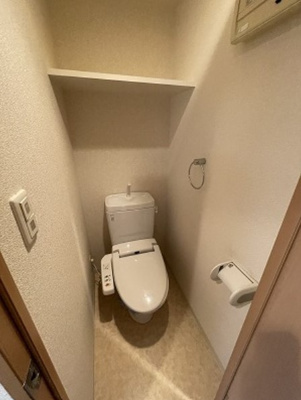 【トイレ】 | エステムコート梅田・天神橋リバーフロント | ※別部屋（反転間取り）参照