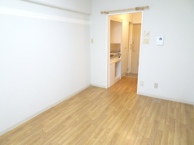 アップルコート大垣木戸町の洋室