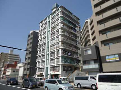 【外観】 | 【リフォーム済】ロッコーマンション国泰寺 | 【資料には掲載していない情報】
物件の陽当りや通風・仕様設備やお部屋の大きさの比較、
近隣・周辺環境や街並みなど、資料には掲載していない情報が
現地にはたくさんあります。是非ご確認ください。