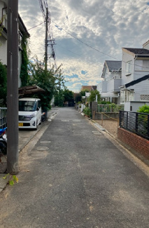 【周辺】 | 前面道路奥は行き止まりなので、安全ですね。