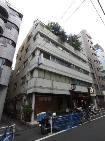芳町ビルの外観