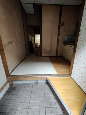 【玄関】 | 北条６丁目貸家