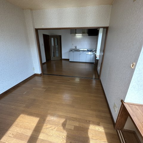 サンライトイイダAの居間・リビング