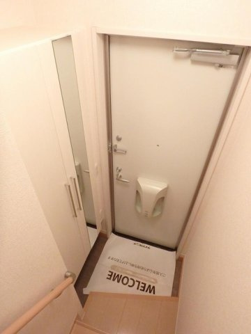 パインヒルズの玄関