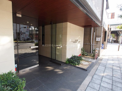 【エントランス】 | エスリード福島駅前