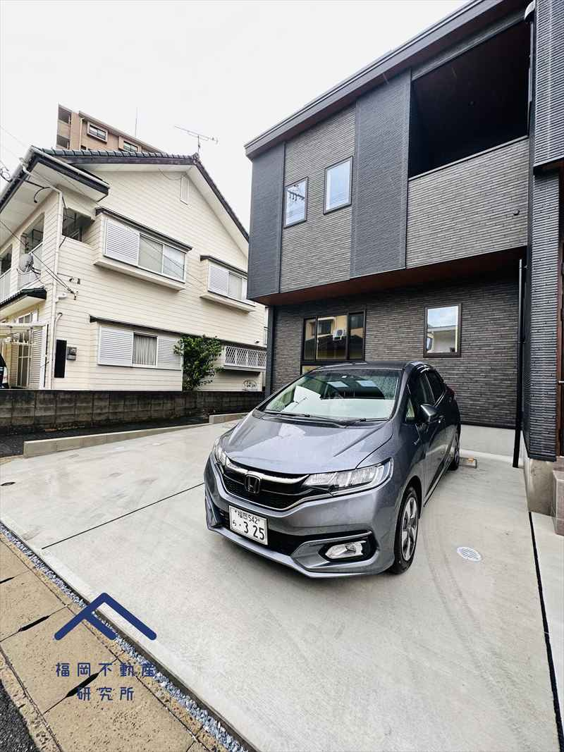 春日市昇町3丁目　新築戸建ての駐車場