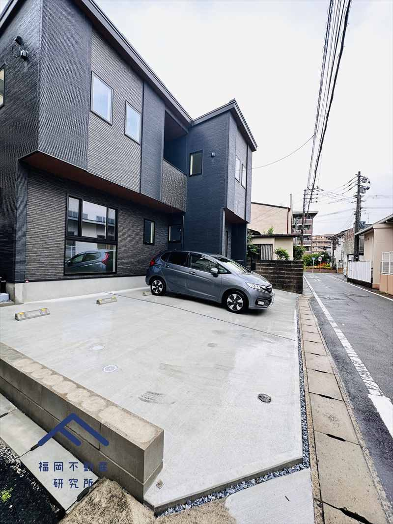春日市昇町3丁目　新築戸建ての駐車場