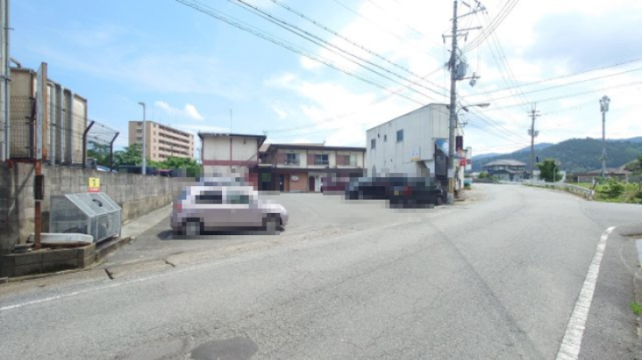 宍粟市山崎町三津／アパート・店舗の外観