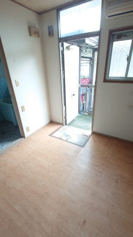 宍粟市山崎町三津／アパート・店舗の内装