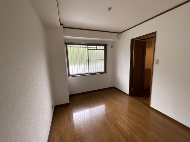 【洋室】 | レトワールＳ2 | 広々とした洋室です