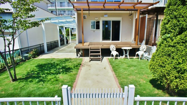 下木崎テラスハウス4号棟のエントランス