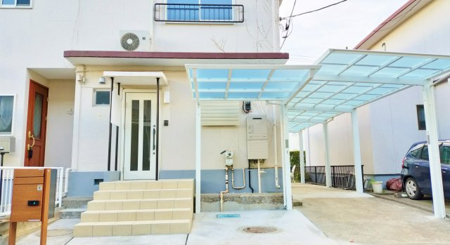 下木崎テラスハウス4号棟のロビー