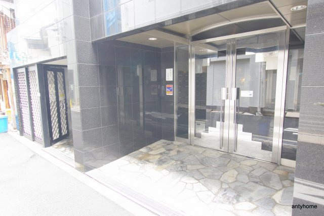 エステムコート大阪城前・OBPリバーフロント　仲介手数料無料のエントランス