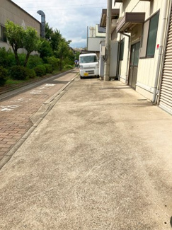 【周辺】 | 新吉田町5609貸工場・倉庫 | 駐車スペース