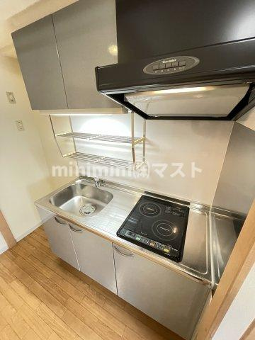 ルーセントオーデン難波のキッチン