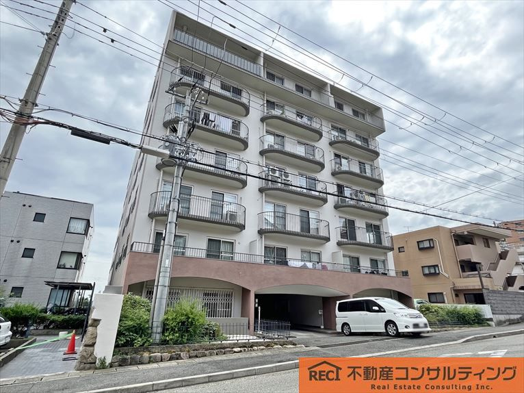 御影ハイツの外観