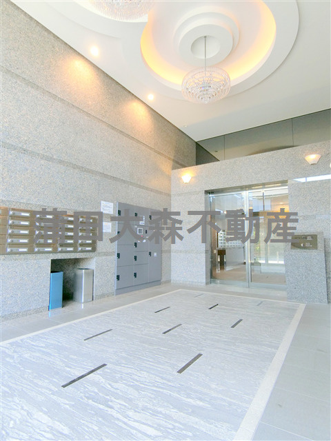 ルーブル東蒲田八番館のエントランス|防犯カメラTVモニター付オートロック宅配BOX　エントランス