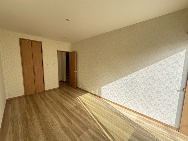 岩出市曽屋・中古戸建・114126の洋室