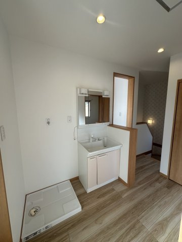 岩出市曽屋・中古戸建・114126の洗面所