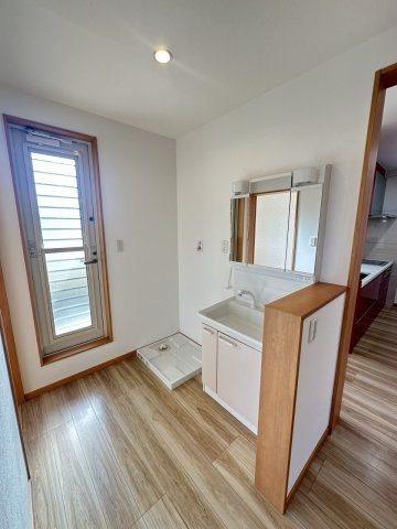 岩出市曽屋・中古戸建・114126の洗面所