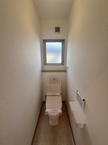 岩出市曽屋・中古戸建・114126のトイレ