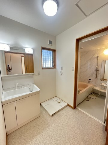 岩出市曽屋・中古戸建・114126の洗面所