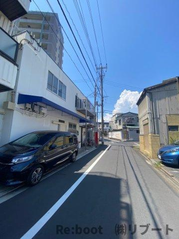 曳舟事務所1Fの駐車場