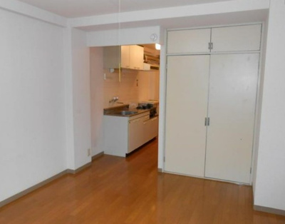 【居間・リビング】 | ローズガーデン二番館