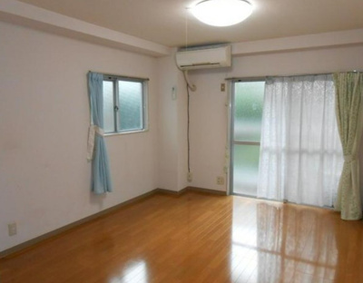 【居間・リビング】 | ローズガーデン二番館