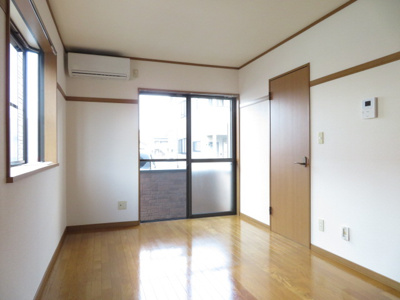 【居間・リビング】 | ハイツ・ヨシダⅢ