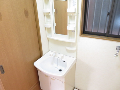 【独立洗面台】 | ハイツ・ヨシダⅢ | シャンプードレッサー