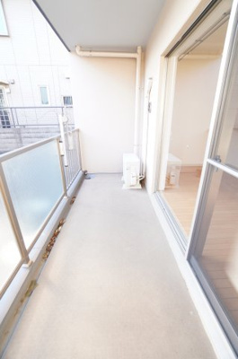 【バルコニー】 | アスモグランデ | ※同物件・反転タイプの写真です。