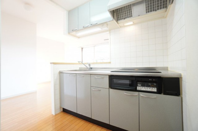 【キッチン】 | アスモグランデ | ※同物件・反転タイプの写真です。