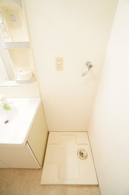 【洗面所】 | アスモグランデ | ※同物件・反転タイプの写真です。