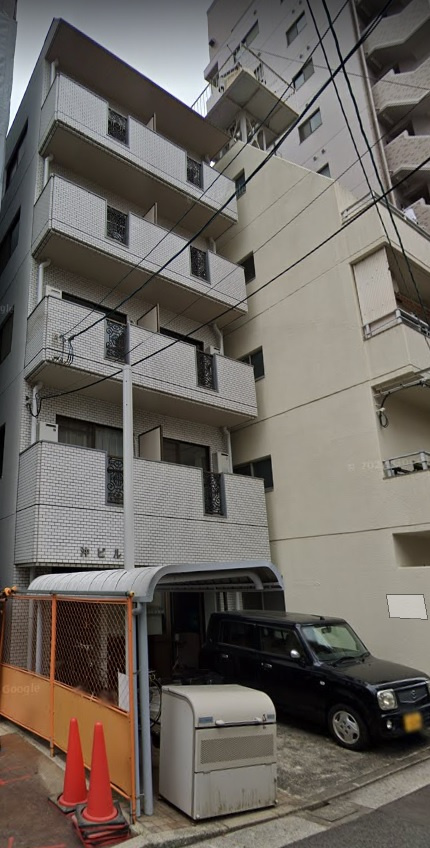 沖ビルの外観